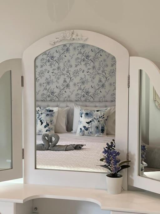 Casa Blue Flower - Bright & Breezy Home フィスカルドン エクステリア 写真